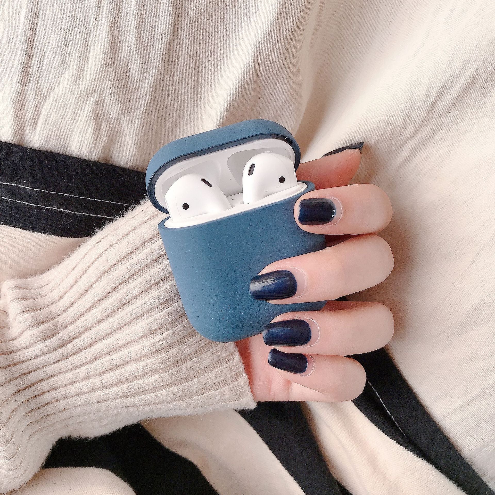 Wireless Bluetooth Earbud Charging Case Protective Cover With Clip