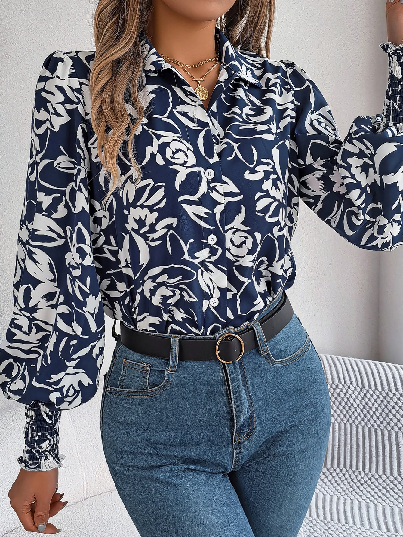 Women's Elegant Color-Blocked Floral Lantern Sleeve Lapel Shirt