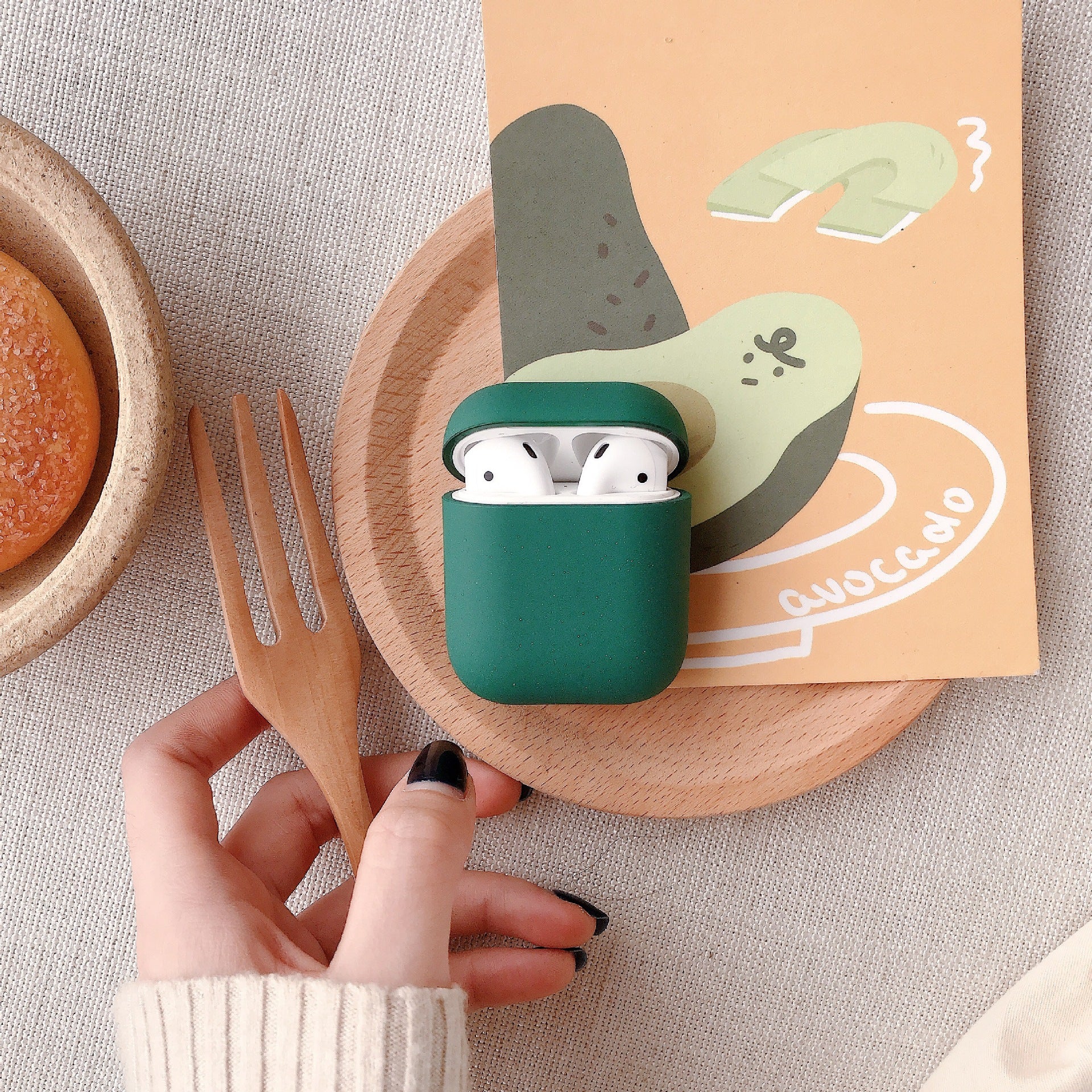 Wireless Bluetooth Earbud Charging Case Protective Cover With Clip