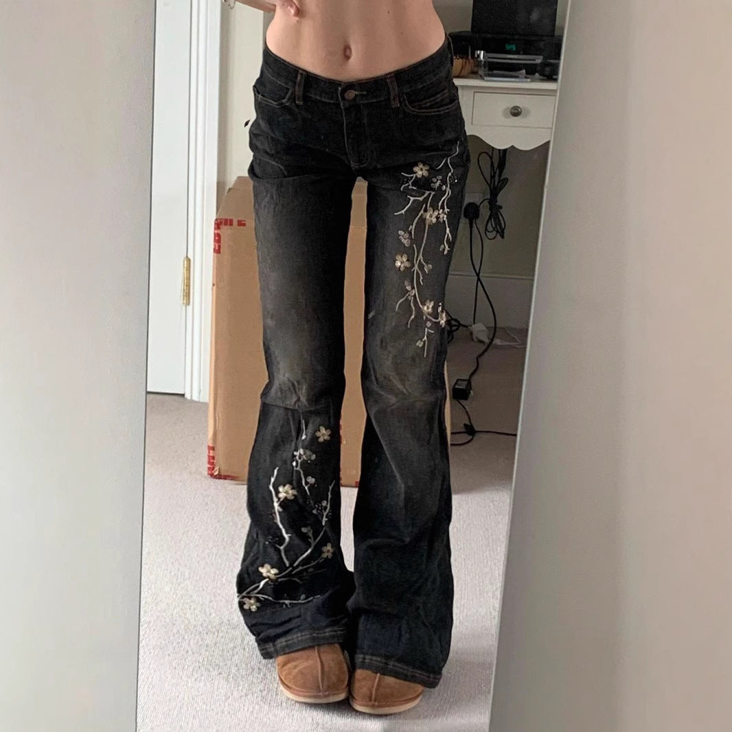 Embroidered White Skinny Jeans with Retro Floral Detail-Theone Apparel