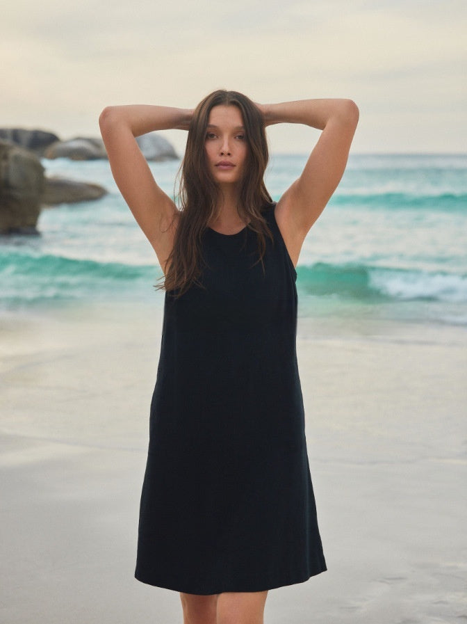 Plus-Size Printed Loose Dress with Breezy Comfort-Black-Theone Apparel